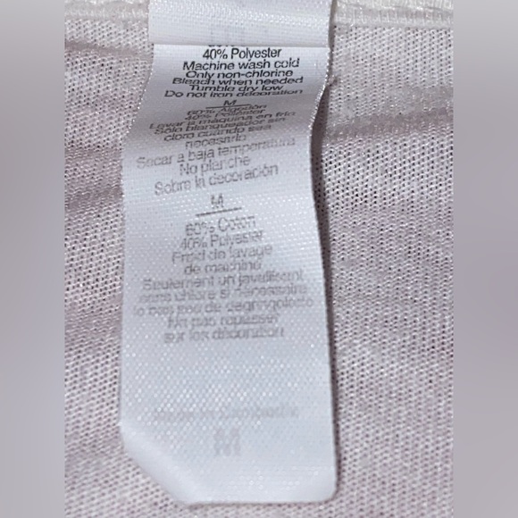 Next Level Apparel Shirt Size Medium - Picture 3 of 4